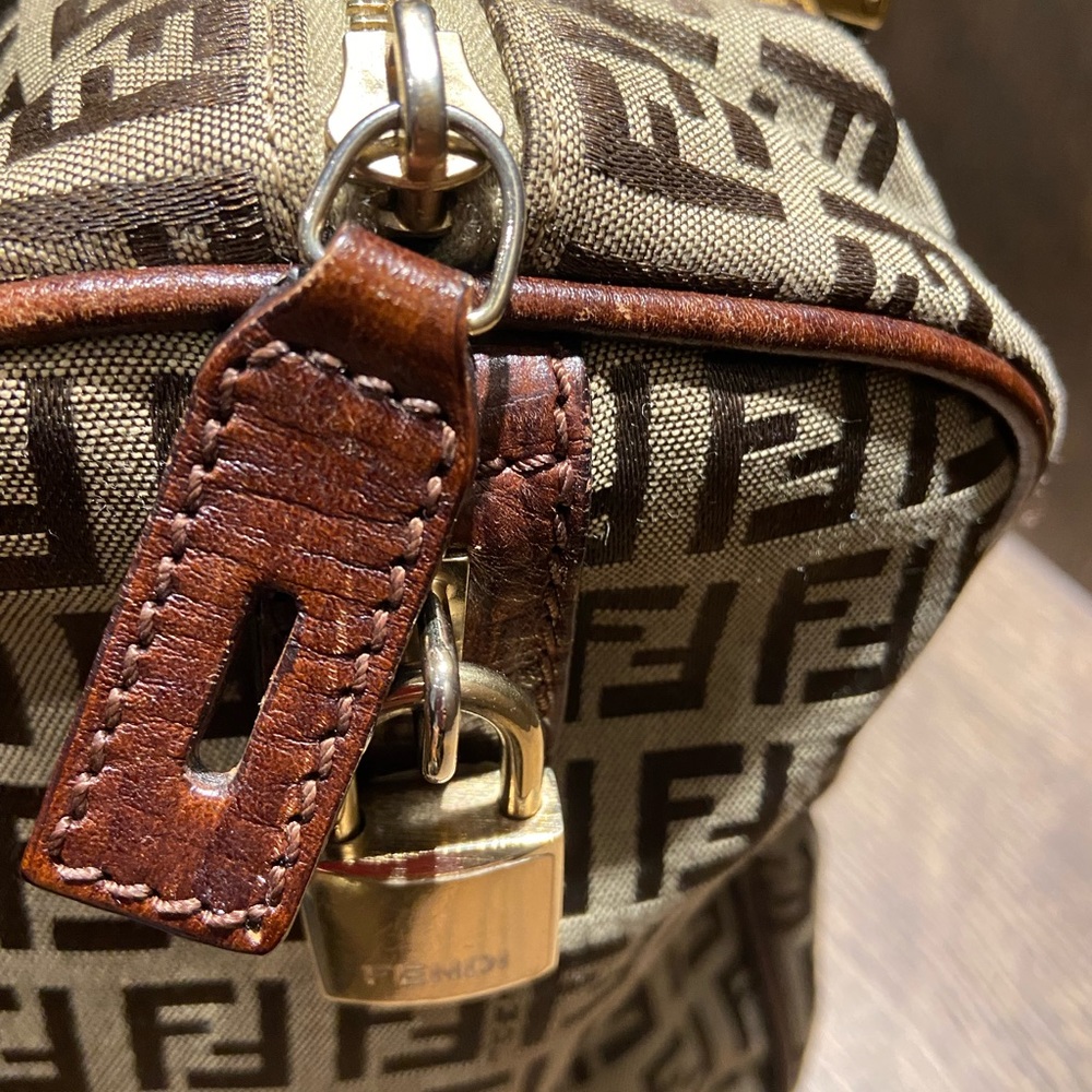 Authentic Fendi bag - Picture 9 of 15